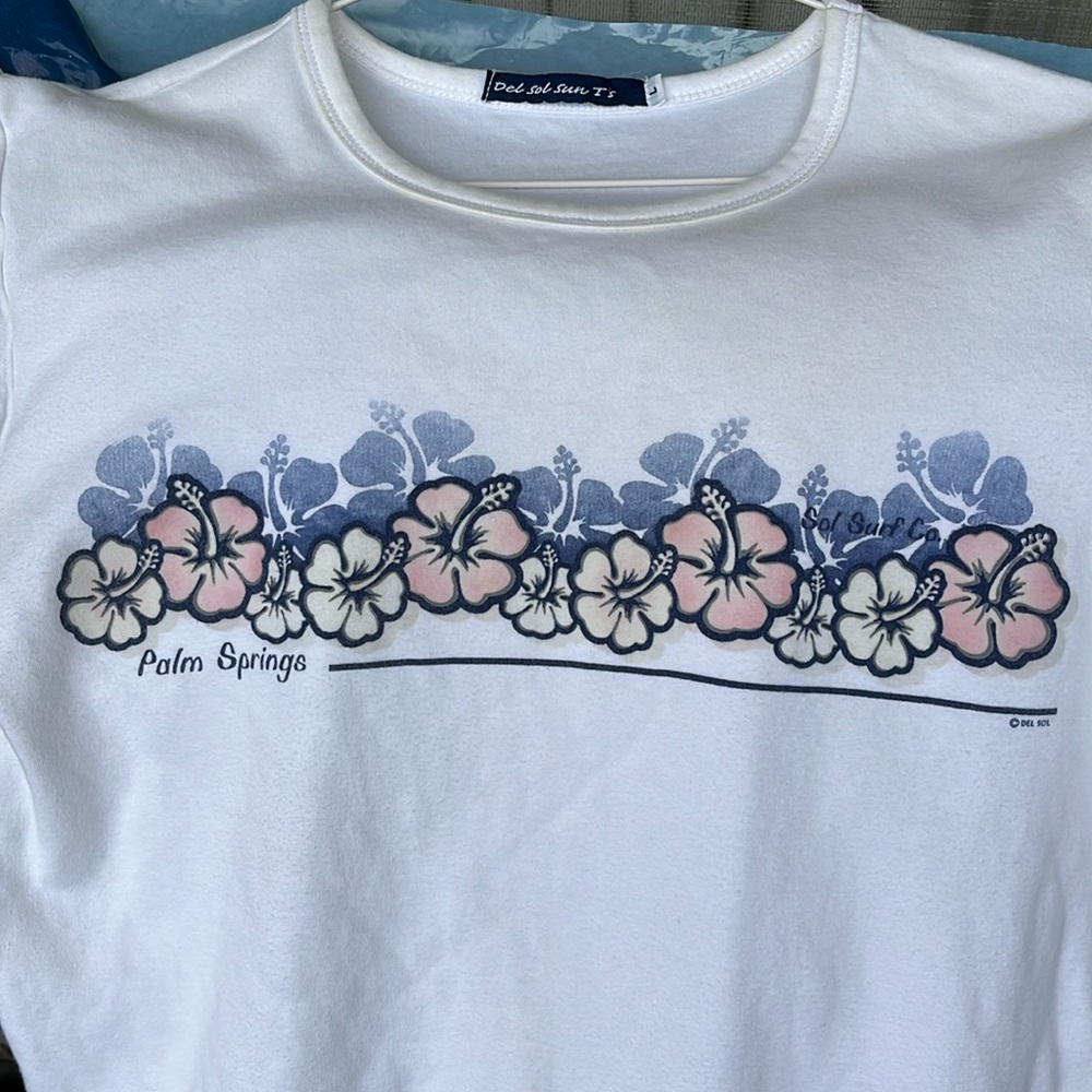 Del Sol Sun Color-Changing women’s white tee shirt